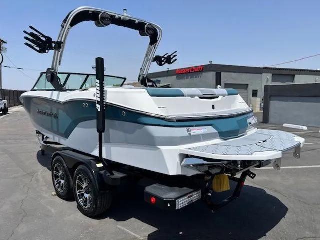 Slide: The Image of MasterCraft NXT22 2025 - 8