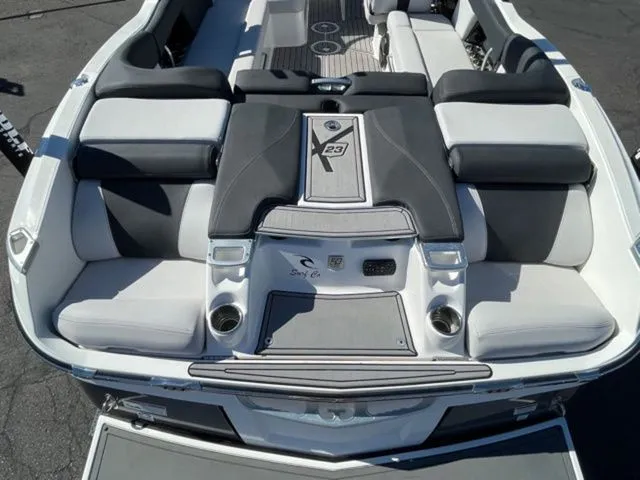 Slide: The Image of MasterCraft X23 2018 - 9