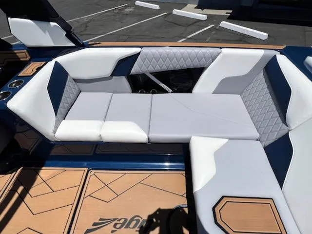 Slide: The Image of Tigé Z5 2023 - 24