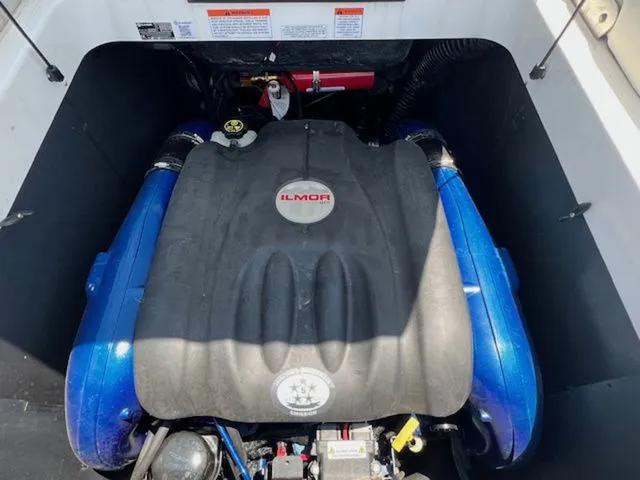 Slide: The Image of MasterCraft XT24 2022 - 21