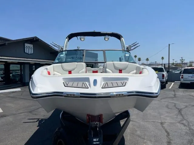 Slide: The Image of MasterCraft XT24 2022 - 3