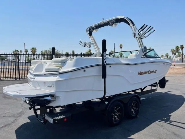 Slide: The Image of MasterCraft XT24 2022 - 6