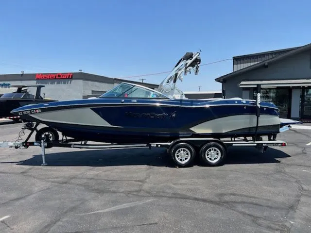 The Image of MasterCraft X26 2016 - 1