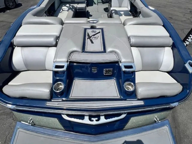 Slide: The Image of MasterCraft X26 2016 - 10