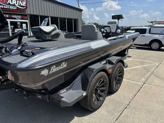 Slide: The Image of Bass Cat Lynx STS 2026 - 4