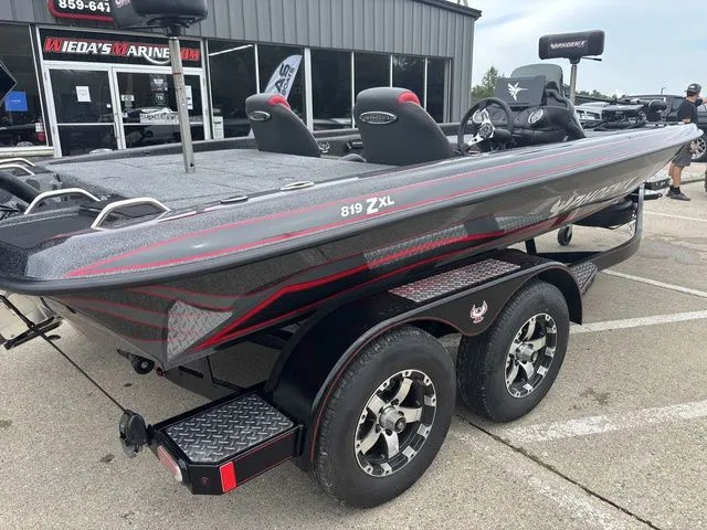 Slide: The Image of Phoenix Bass Boat 819 ZXL 2026 - 3