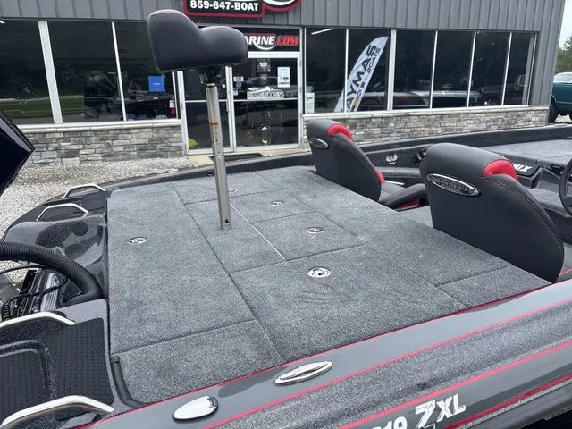 Slide: The Image of Phoenix Bass Boat 819 ZXL 2026 - 4