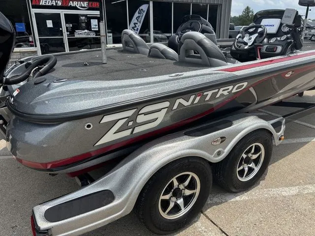 Slide: The Image of Nitro Z-9 2014 - 3