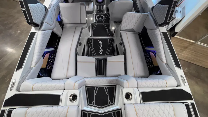 Slide: The Image of 2026 Tigé Z3 boat interior with luxurious seating and modern design. - 10