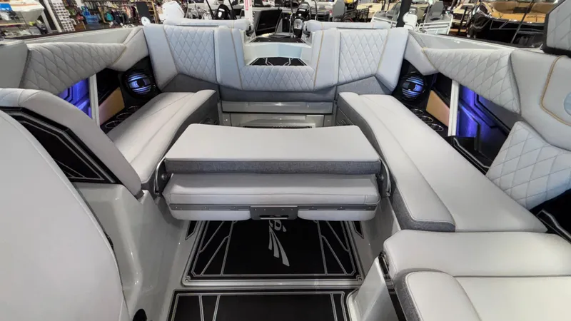 Slide: The Image of 2026 Tigé Z3 boat interior with luxurious seating and modern design. - 38