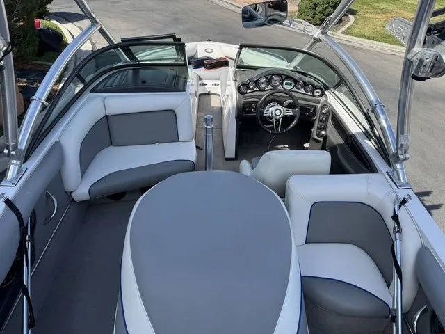 Slide: The Image of Supra Launch 20 SSV 2006 - 10