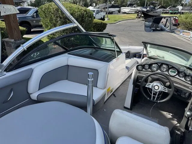 Slide: The Image of Supra Launch 20 SSV 2006 - 16