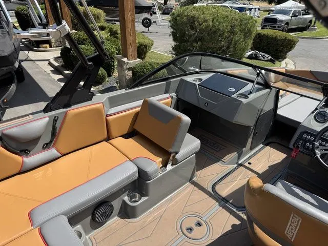 Slide: The Image of Heyday Wake Boats WT-SURF 2021 - 12