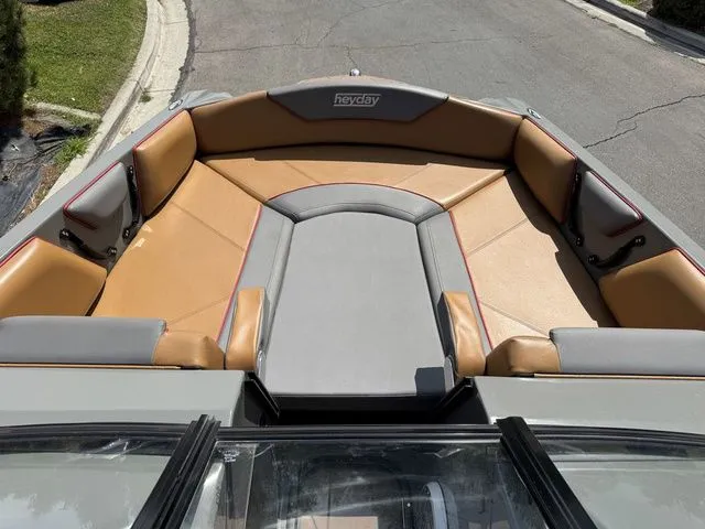 Slide: The Image of Heyday Wake Boats WT-SURF 2021 - 14