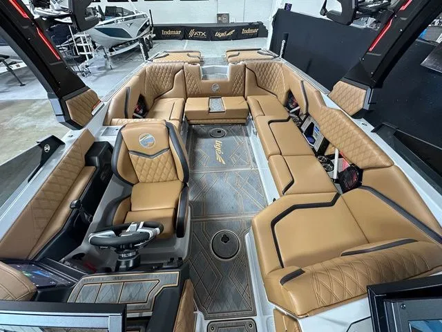 Slide: The Image of Tigé 24RZX 2025 - 18