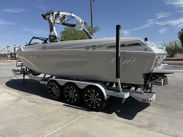 Slide: The Image of Tigé 25ZX 2021 - 7