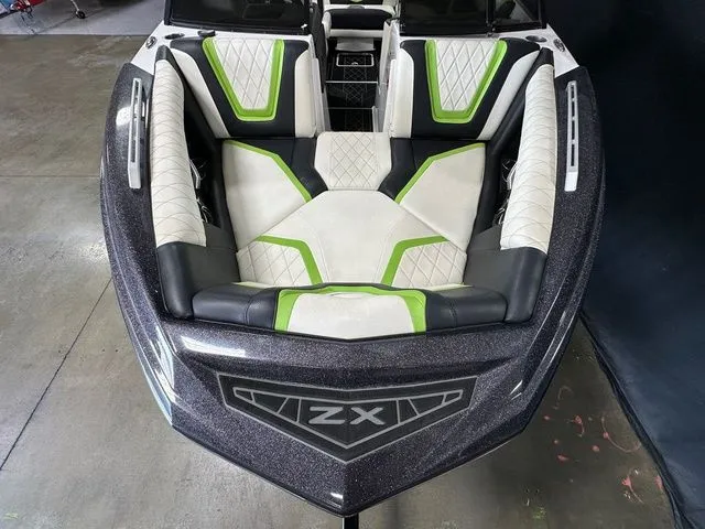 Slide: The Image of Tigé ZX1 2019 - 15