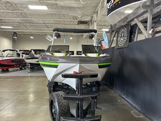 Slide: The Image of Tigé ZX1 2019 - 3