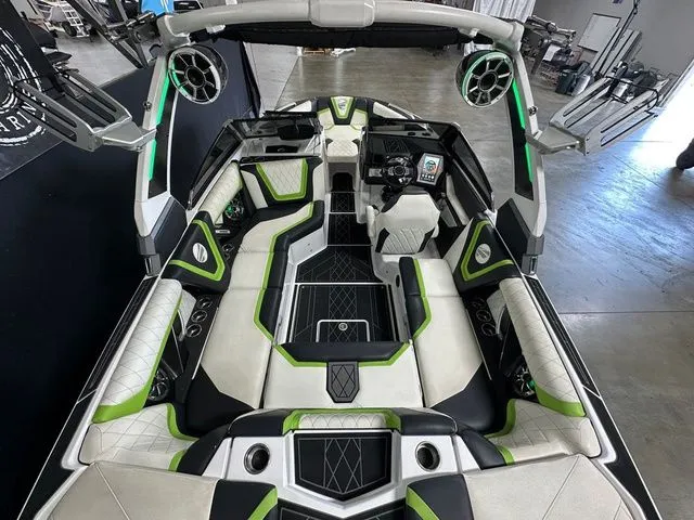 Slide: The Image of Tigé ZX1 2019 - 7