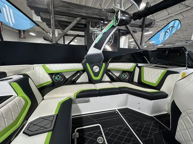 Slide: The Image of Tigé ZX1 2019 - 8