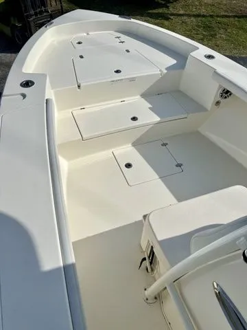 Slide: The Image of Maverick 2700 Open 2024 - 4