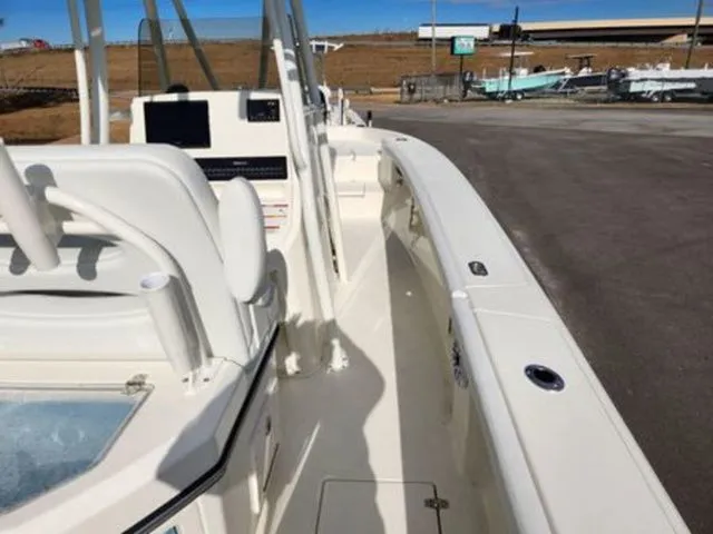 Slide: The Image of Maverick 2700 Open 2024 - 5