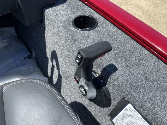 Slide: The Image of Tracker Super Guide V-16 SC 2026 - 17