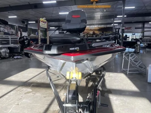 Slide: The Image of Tracker Pro Team 190 2025 - 4