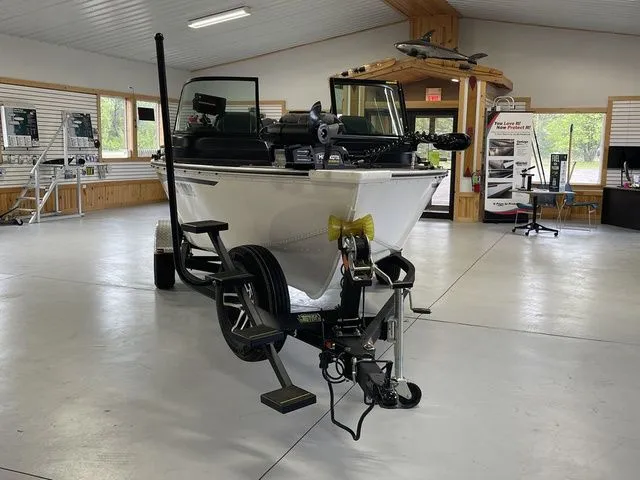 Slide: The Image of G3 Angler 164F 2022 - 10