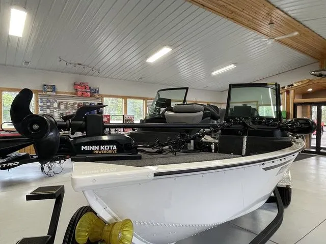 Slide: The Image of G3 Angler 164F 2022 - 24