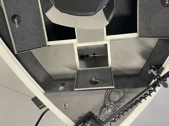 Slide: The Image of G3 Angler 164F 2022 - 36