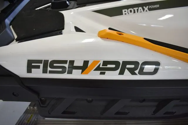 Slide: The Image of Sea-Doo FISH PRO 2020 - 11