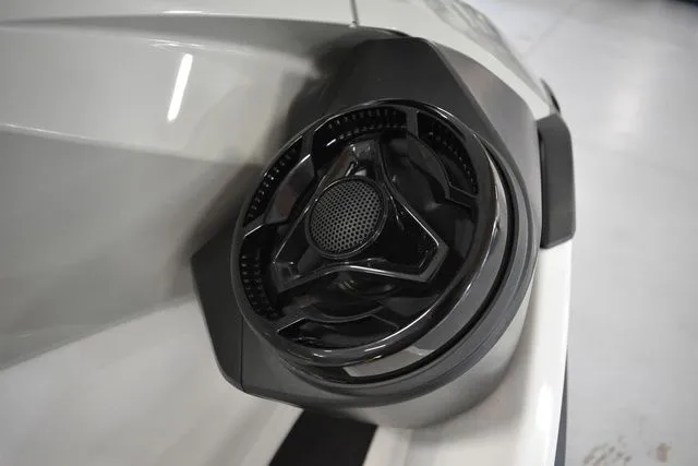 Slide: The Image of Sea-Doo FISH PRO 2020 - 17