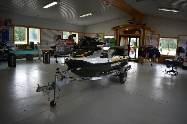 Slide: The Image of Sea-Doo FISH PRO 2020 - 23