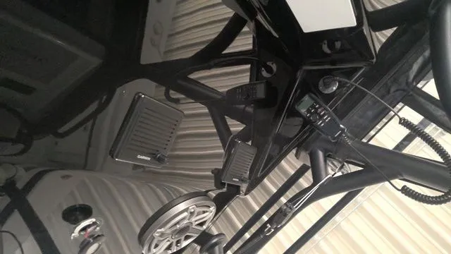 Slide: The Image of Yellowfin 36 Offshore 2023 - 11