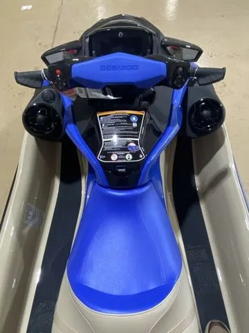 Slide: The Image of Sea-Doo Wake Pro 230 2025 - 11