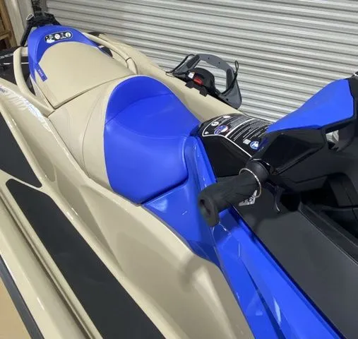 Slide: The Image of Sea-Doo Wake Pro 230 2025 - 7