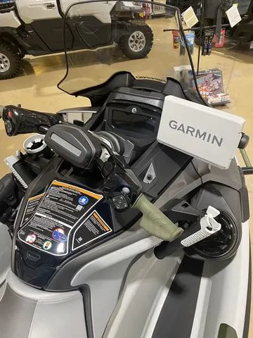 Slide: The Image of Sea-Doo FishPro Apex 300 2025 - 7