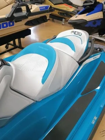 Slide: The Image of Sea-Doo GTX LTD325 2025 - 4