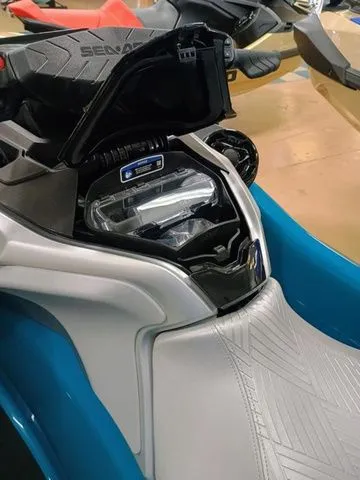 Slide: The Image of Sea-Doo GTX LTD325 2025 - 6