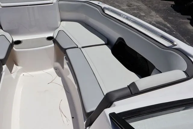 Slide: The Image of Yamaha AR250 2025 - 14