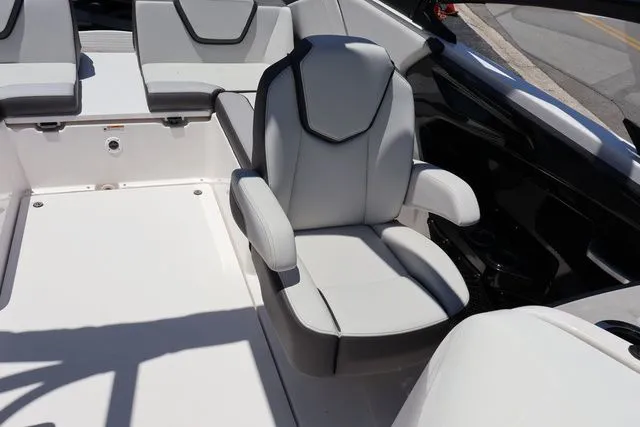 Slide: The Image of Yamaha AR250 2025 - 19