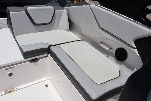 Slide: The Image of Yamaha AR250 2025 - 26