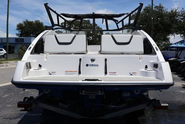 Slide: The Image of Yamaha AR250 2025 - 5