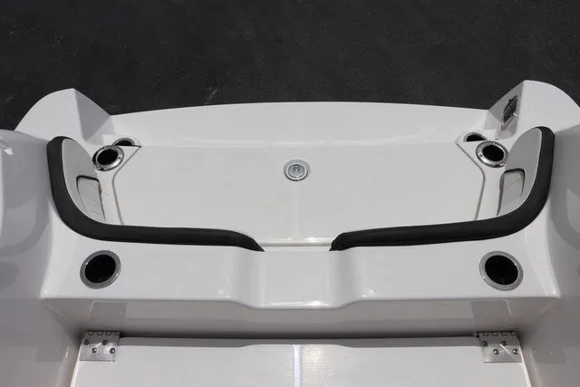 Slide: The Image of Yamaha 255 FSH SPORT E-YACHT BLUE-ALUMINUM 2025 - 34