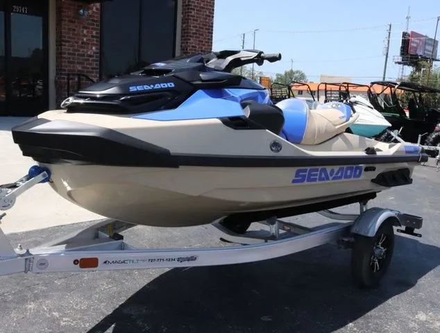 Slide: The Image of Sea-Doo Wake 2025 - 9