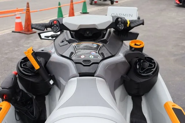 Slide: The Image of Sea-Doo FISH PRO 2025 - 16