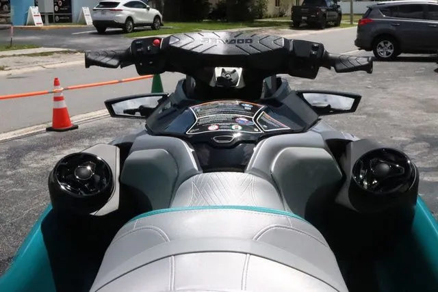 Slide: The Image of Sea-Doo GTX 2025 - 14