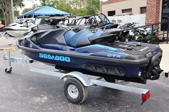 Slide: The Image of Sea-Doo GTX 230 2025 - 5