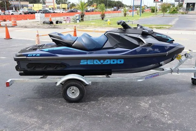 Slide: The Image of Sea-Doo GTX 230 2025 - 8